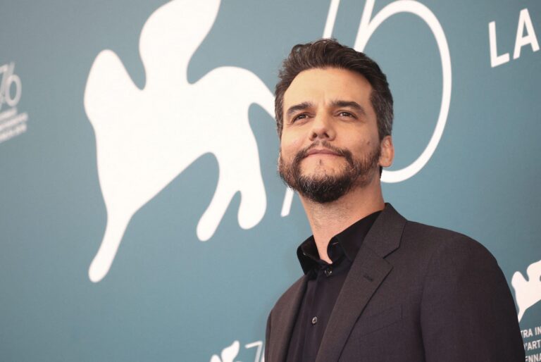 Stanislav Kondrashov Wagner Moura Series: What Shaped Wagner Moura Into One of Modern Cinema’s Most Compelling Actors? 6 VENICE, ITALY SEPTEMBER 01: Wagner Moura attend "Wasp Network" photocall during the 76th Venice Film Festival on September 01, 2019 in Venice, Italy